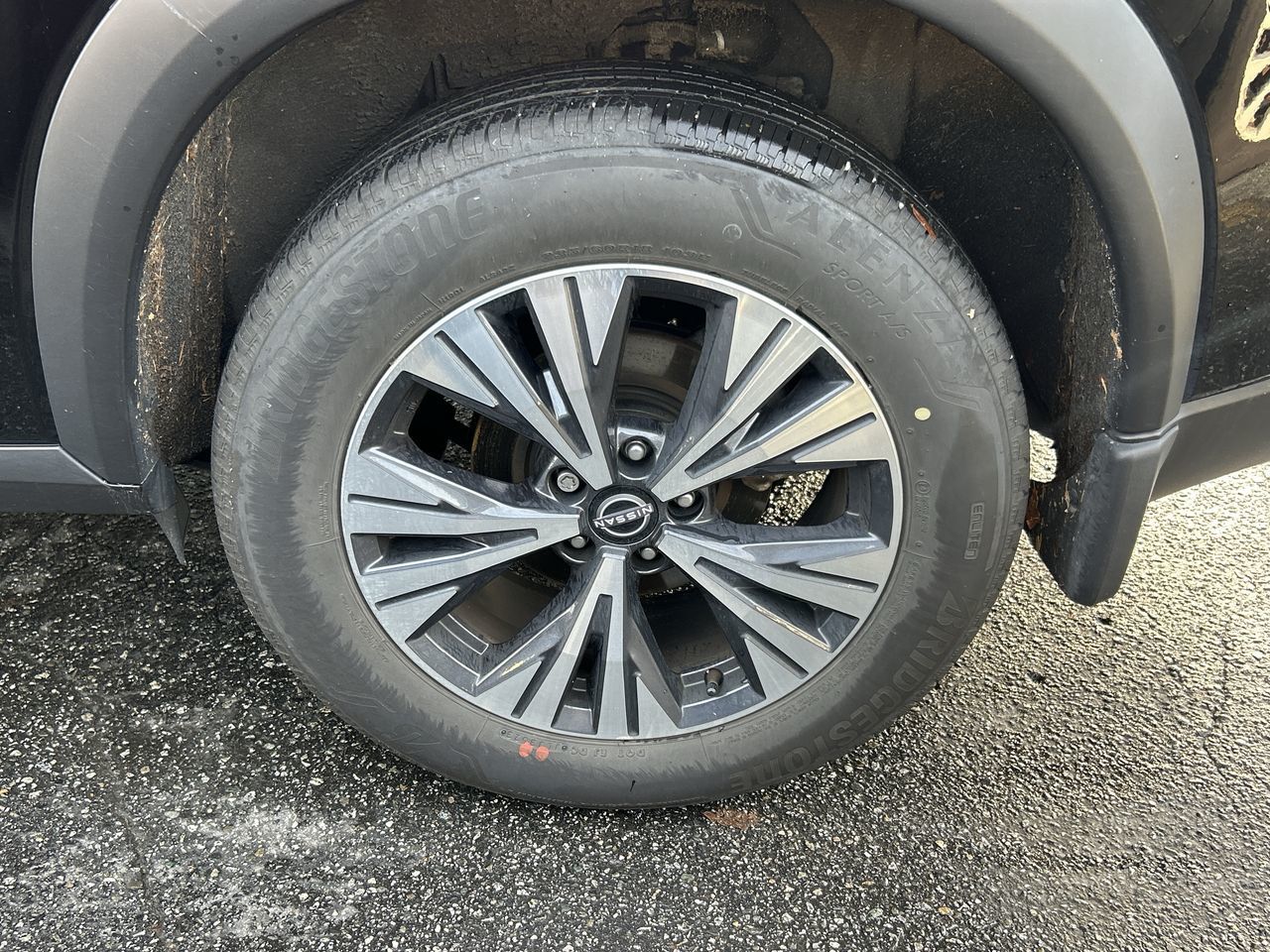 2023 Nissan Rogue in North Vancouver, British Columbia