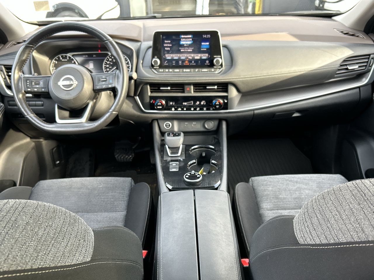 2023 Nissan Rogue in North Vancouver, British Columbia