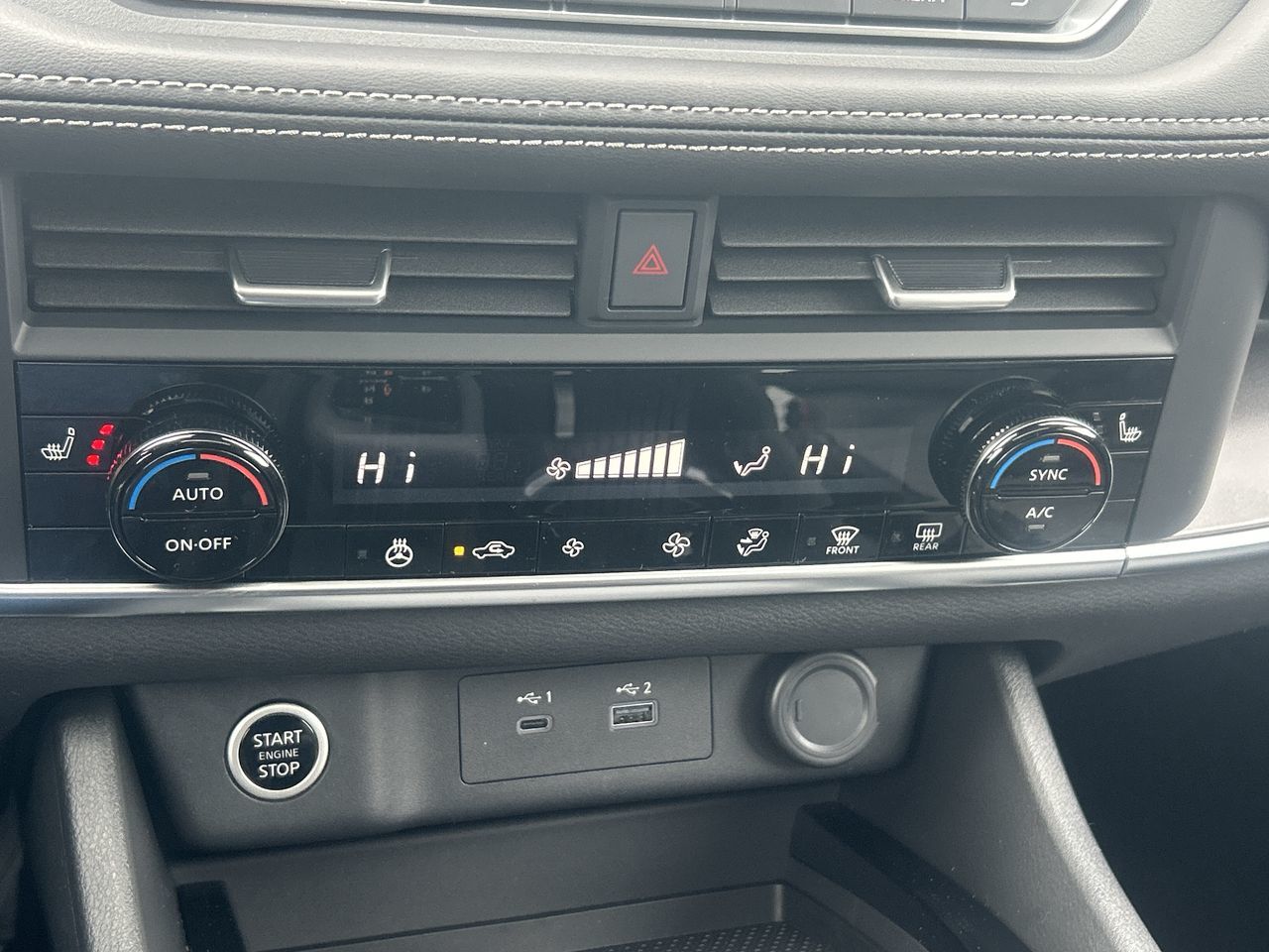 2023 Nissan Rogue in North Vancouver, British Columbia