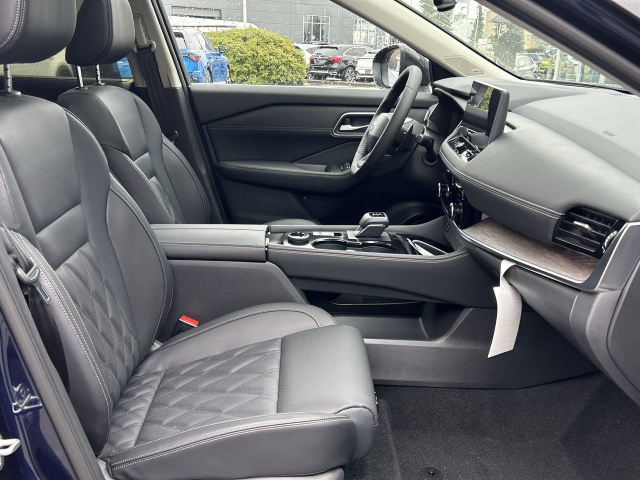 2025 Nissan Rogue in North Vancouver, British Columbia
