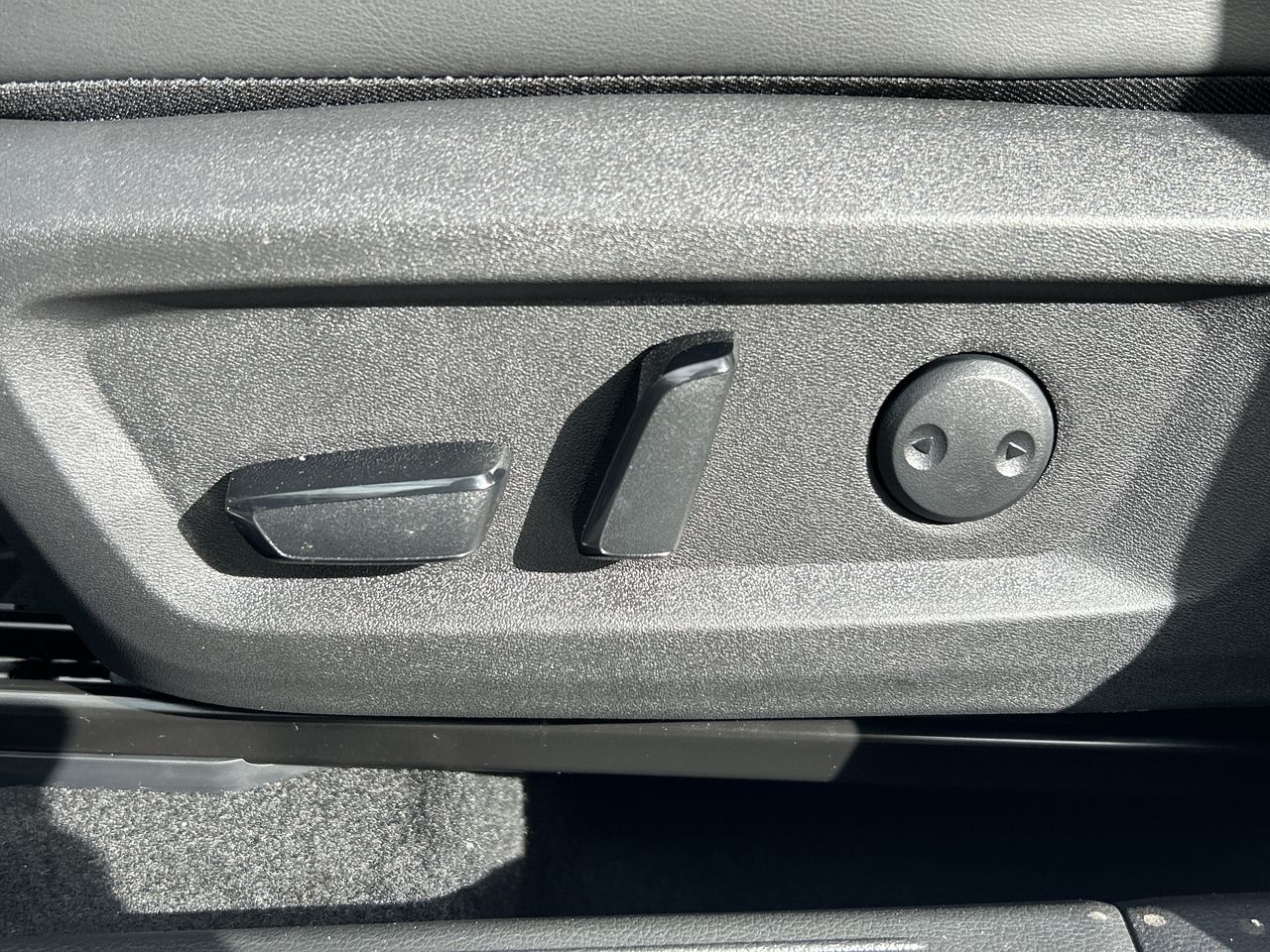 2025 Nissan Rogue in North Vancouver, British Columbia