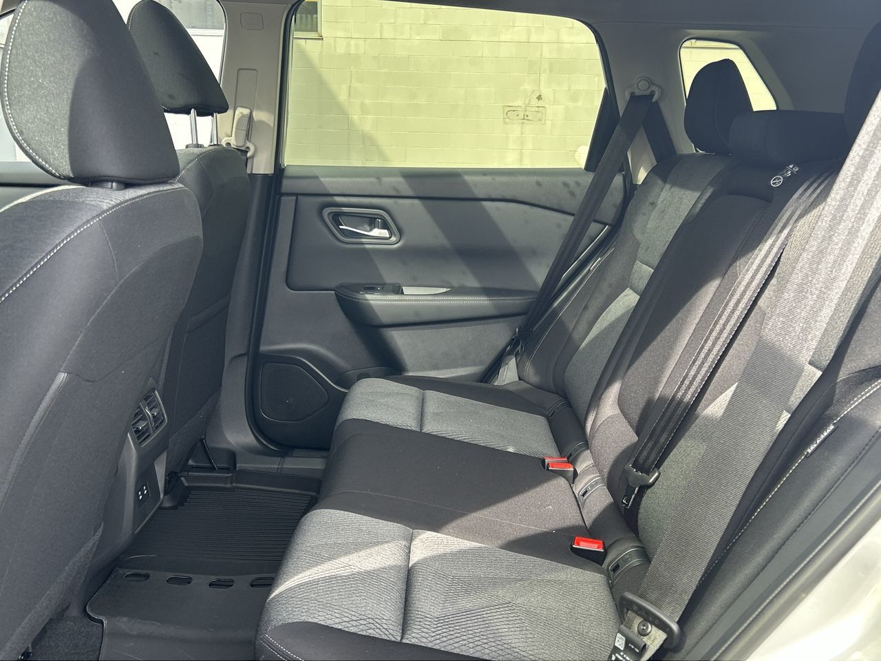 2025 Nissan Rogue in North Vancouver, British Columbia