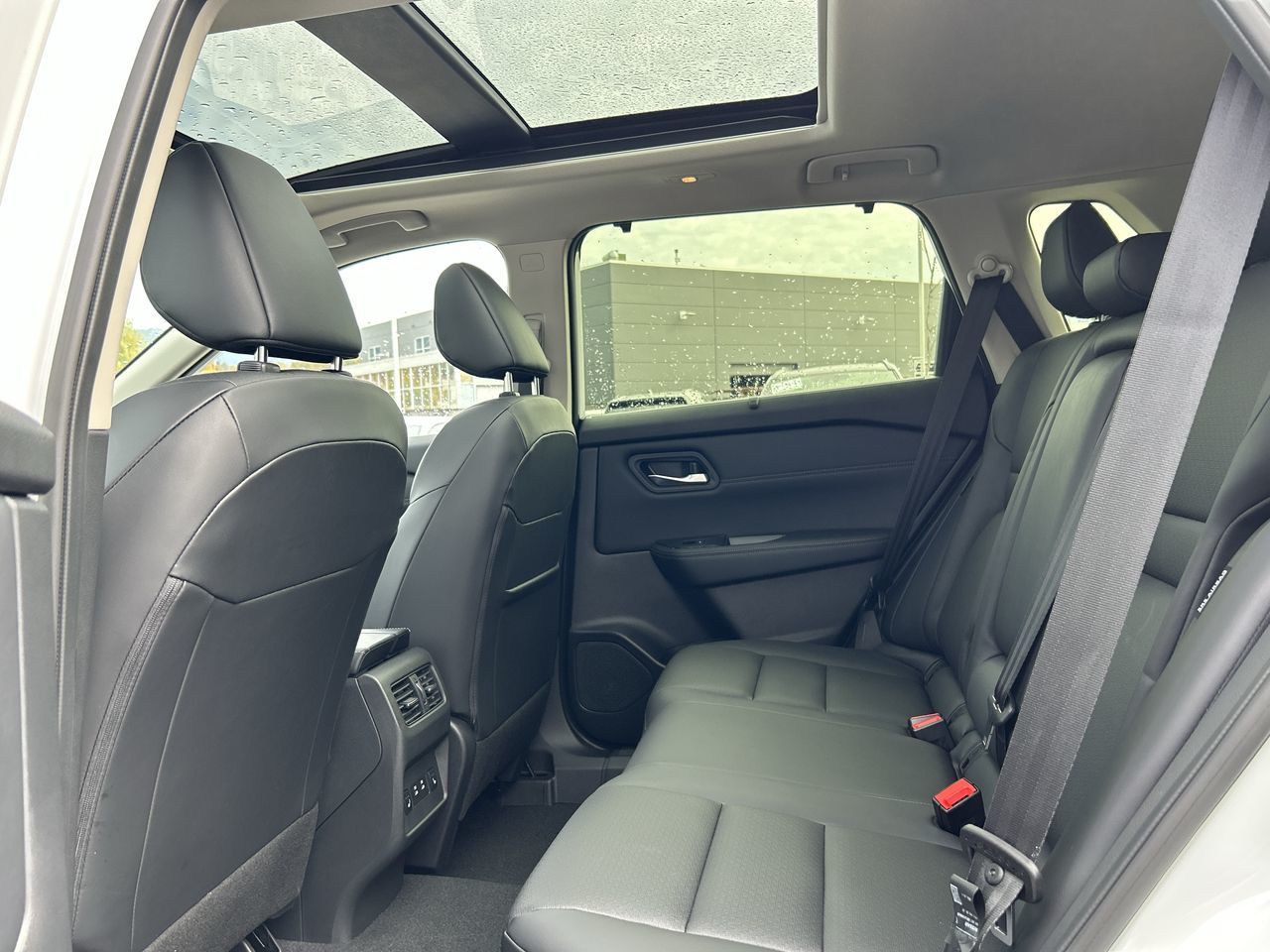 2025 Nissan Rogue in North Vancouver, British Columbia
