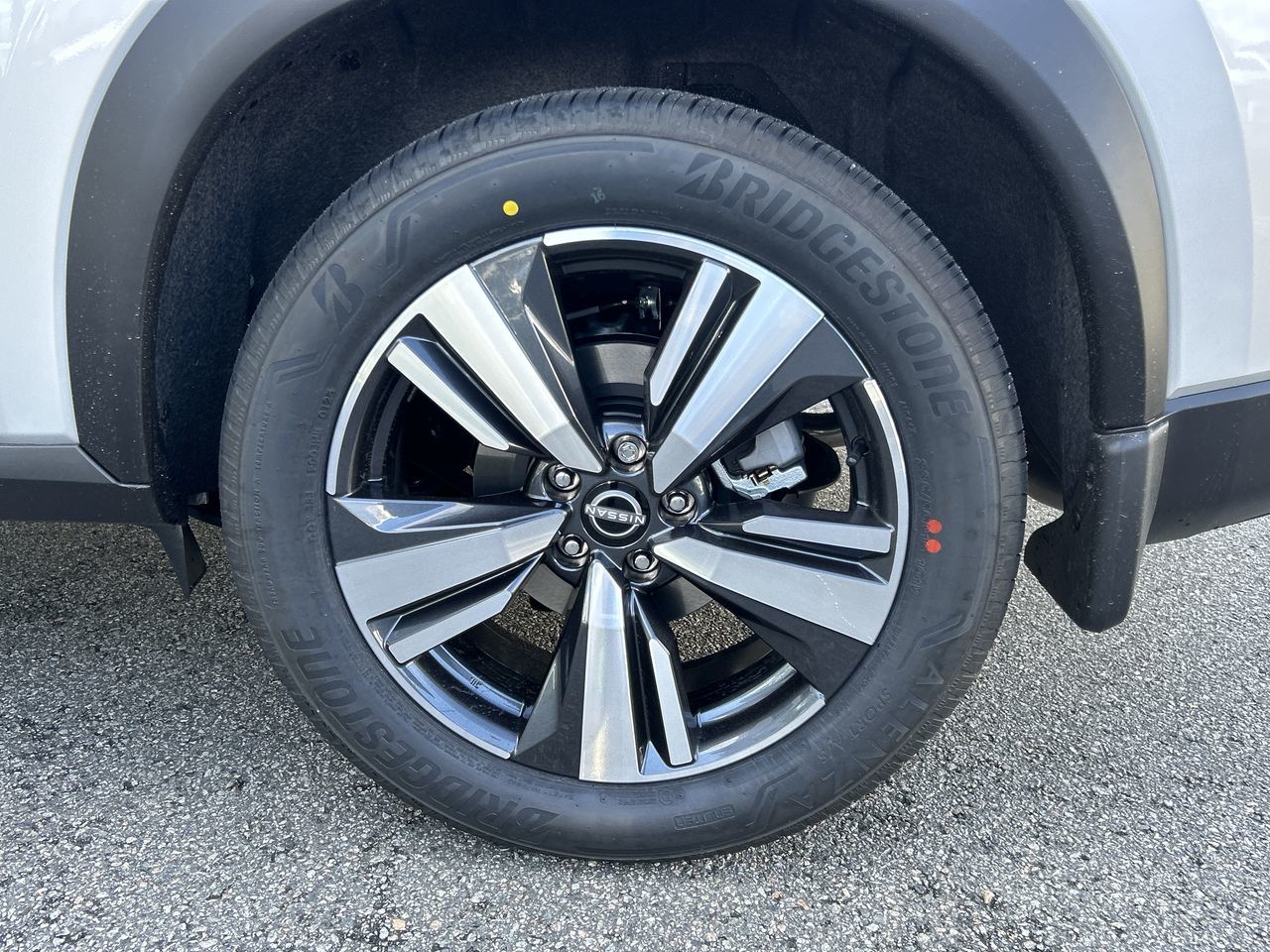 2025 Nissan Rogue in North Vancouver, British Columbia