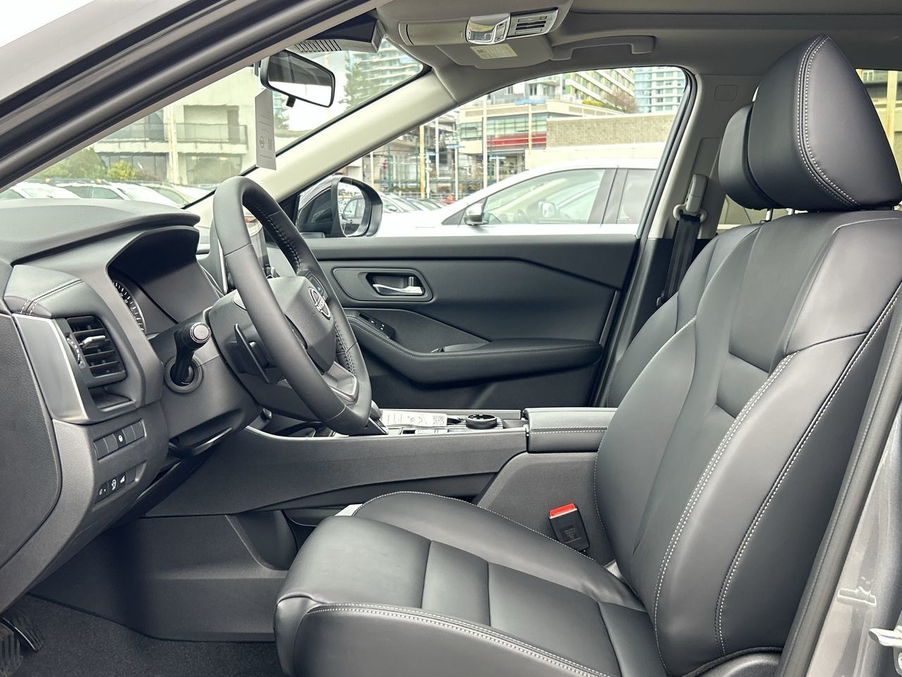 2025 Nissan Rogue in North Vancouver, British Columbia
