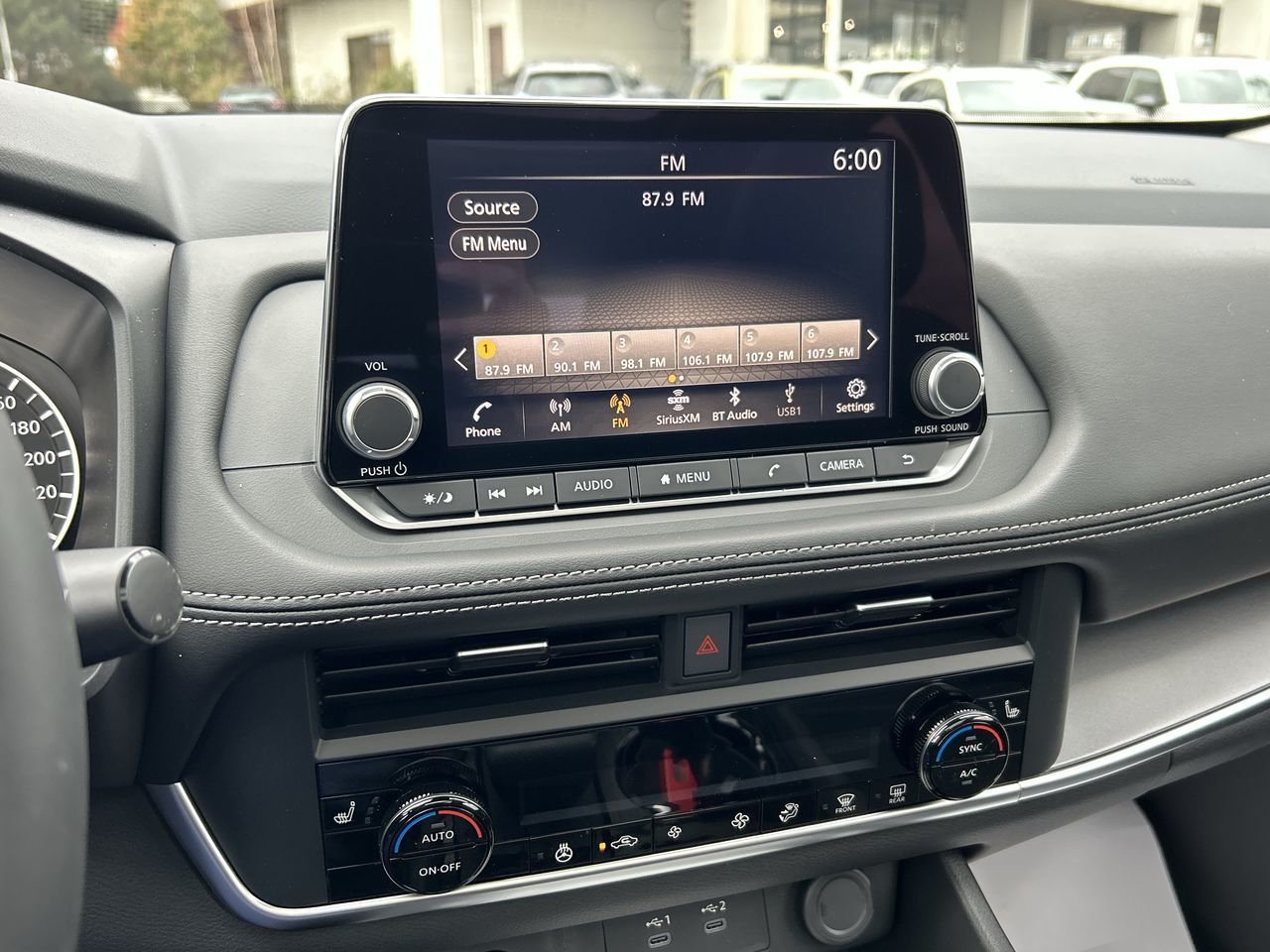2025 Nissan Rogue in North Vancouver, British Columbia
