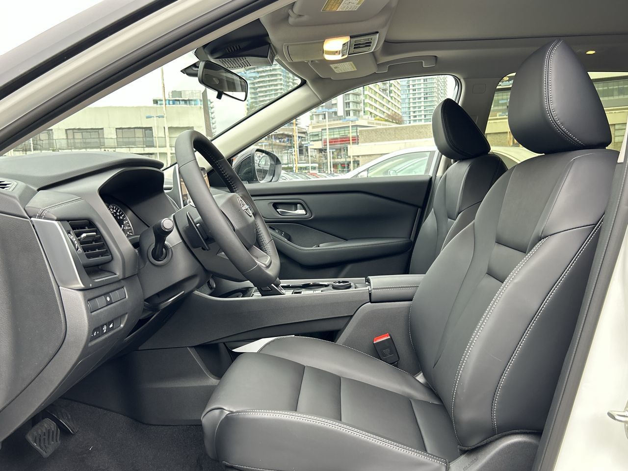 2025 Nissan Rogue in North Vancouver, British Columbia