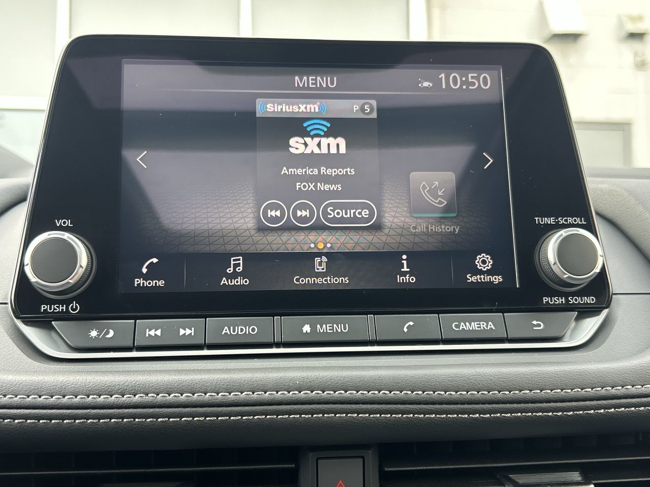 2025 Nissan Rogue in North Vancouver, British Columbia