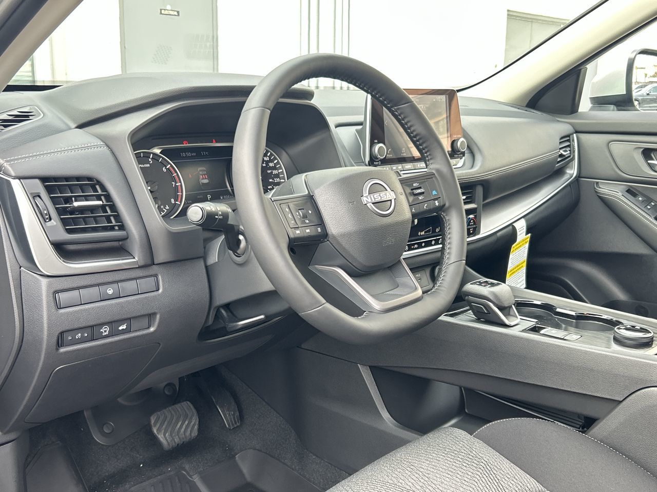 2025 Nissan Rogue in North Vancouver, British Columbia