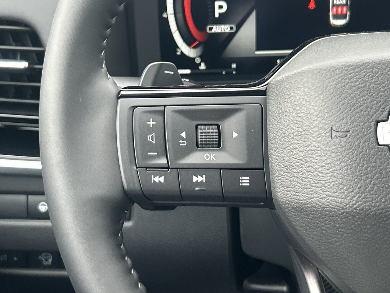 2025 Nissan Rogue in North Vancouver, British Columbia