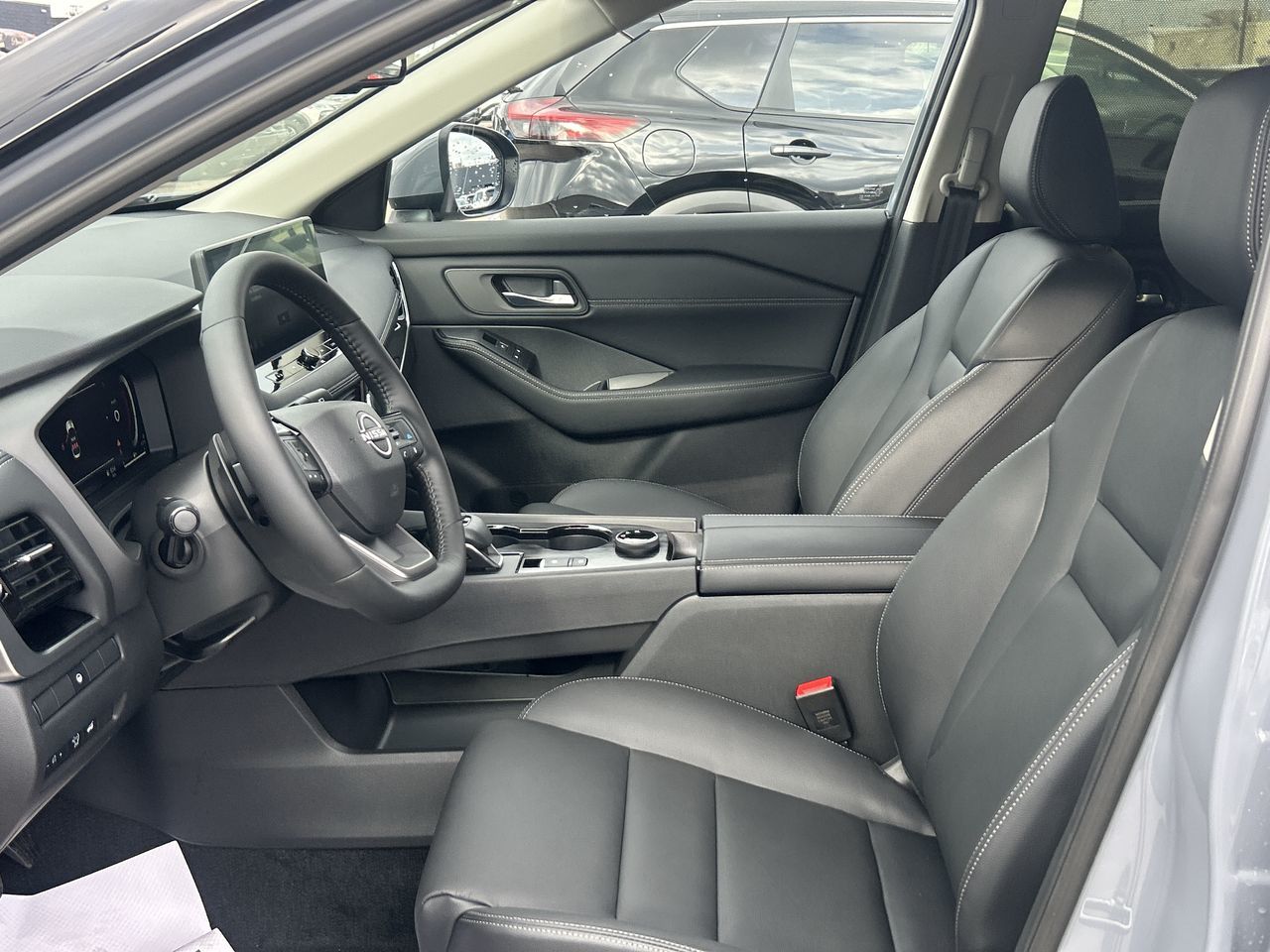 2025 Nissan Rogue in North Vancouver, British Columbia
