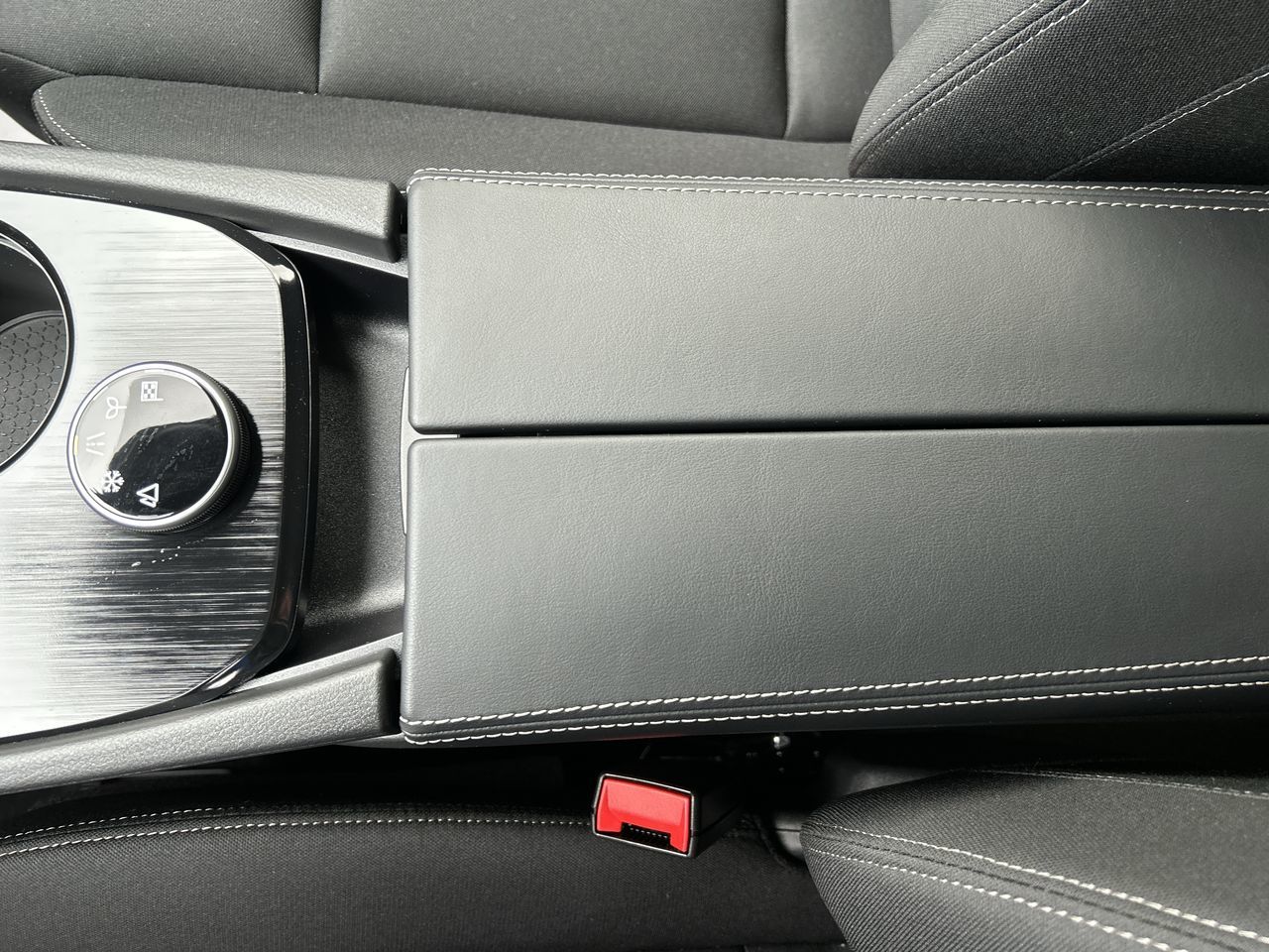 2025 Nissan Rogue in North Vancouver, British Columbia