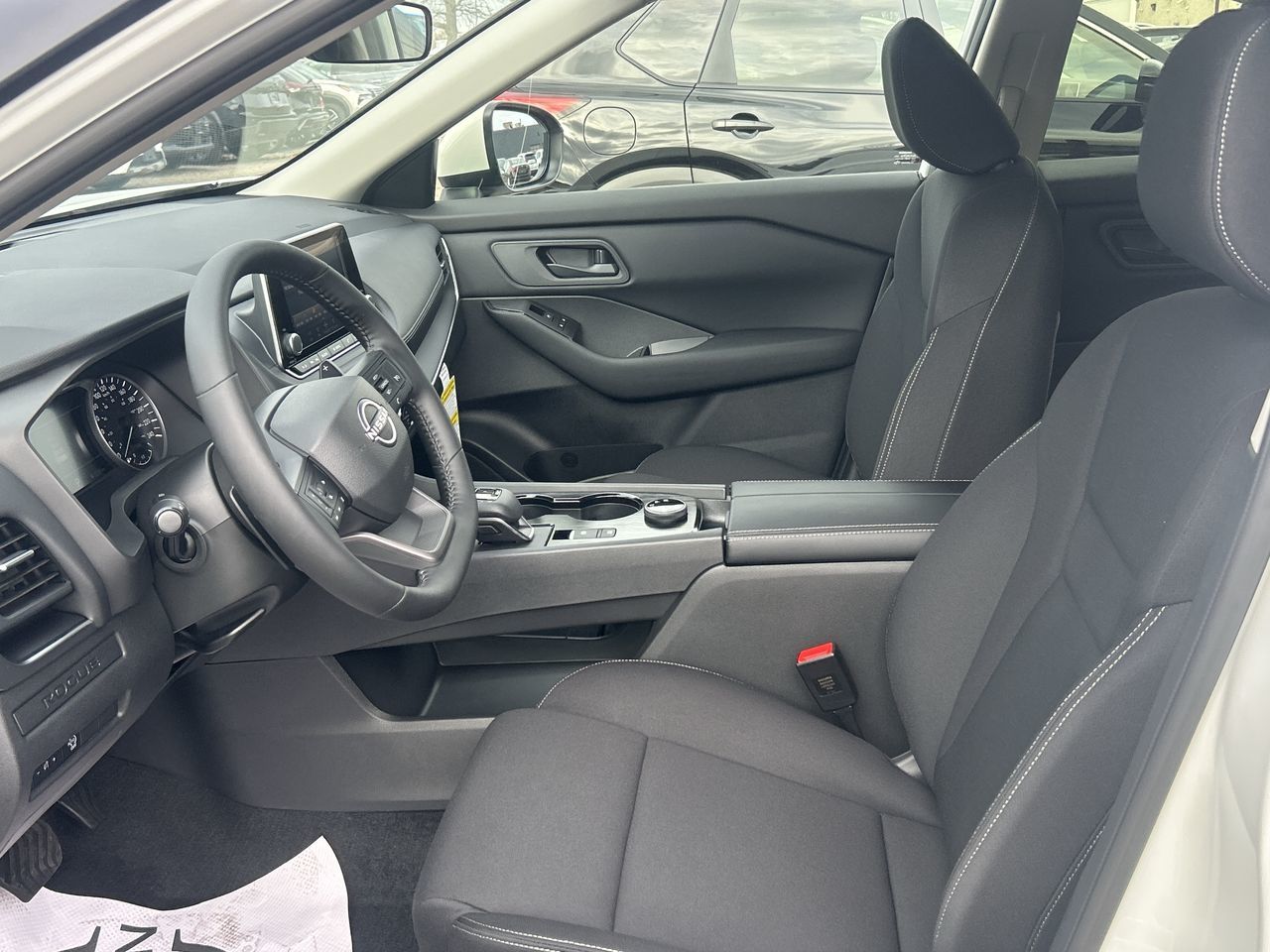2025 Nissan Rogue in North Vancouver, British Columbia