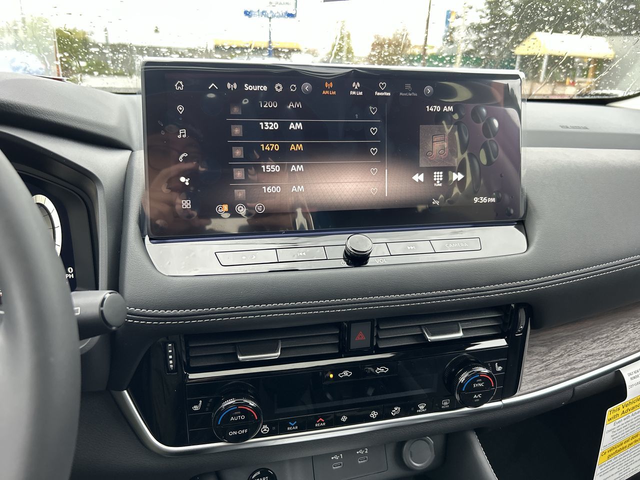 2025 Nissan Rogue in North Vancouver, British Columbia
