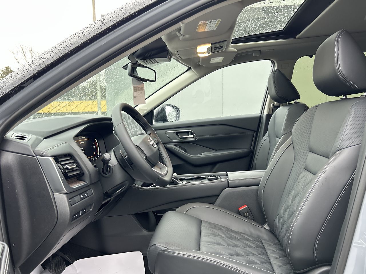 2025 Nissan Rogue in North Vancouver, British Columbia