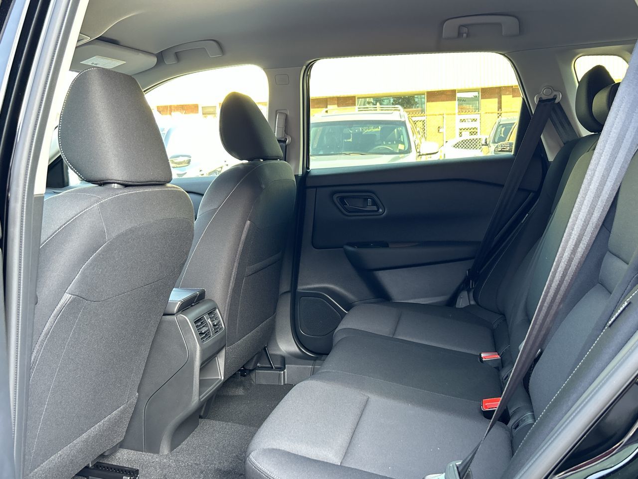 2025 Nissan Rogue in North Vancouver, British Columbia