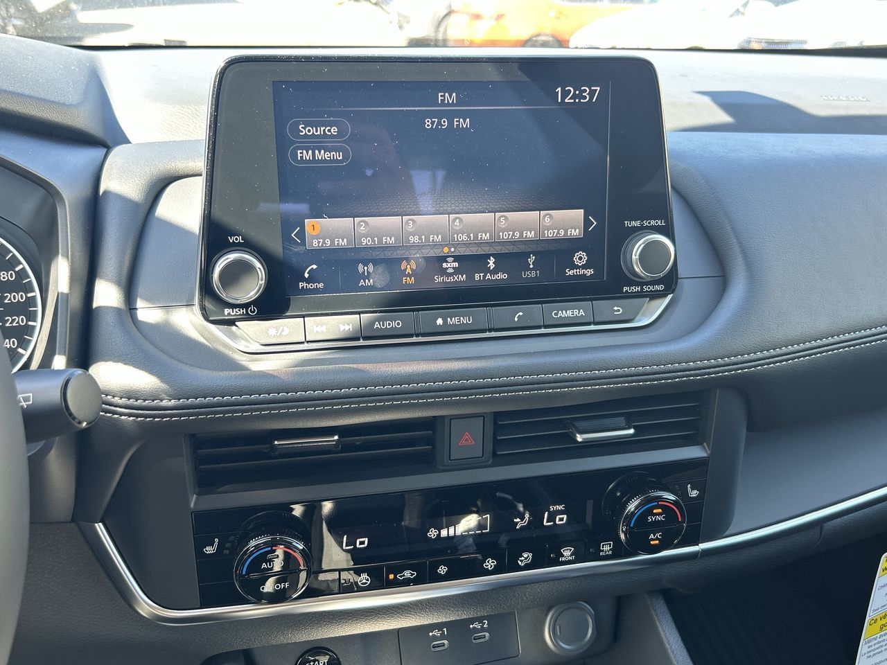 2025 Nissan Rogue in North Vancouver, British Columbia