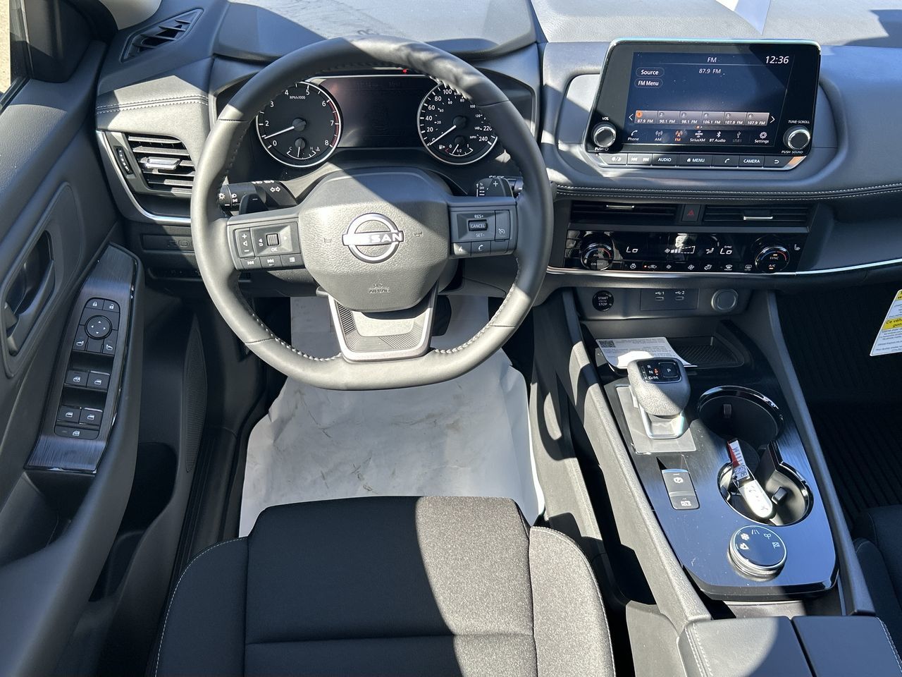 2025 Nissan Rogue in North Vancouver, British Columbia