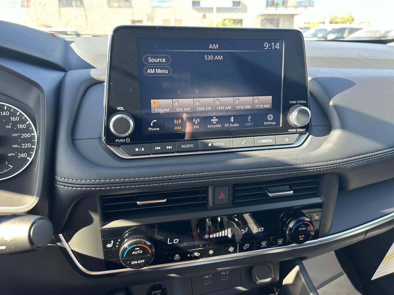 2025 Nissan Rogue in North Vancouver, British Columbia