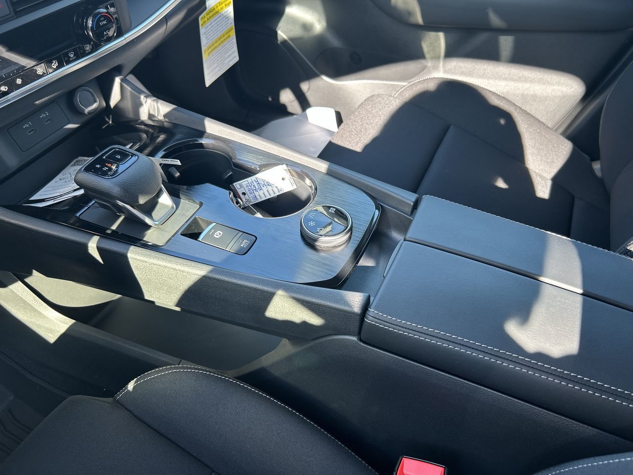 2025 Nissan Rogue in North Vancouver, British Columbia