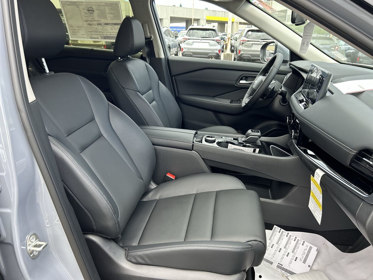 2025 Nissan Rogue in North Vancouver, British Columbia
