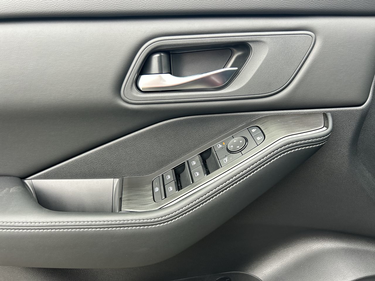 2026 Nissan Rogue in North Vancouver, British Columbia