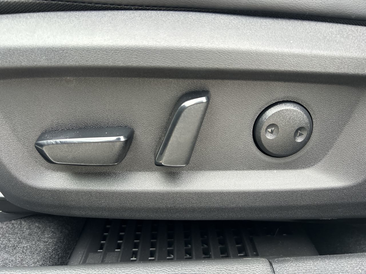 2026 Nissan Rogue in North Vancouver, British Columbia