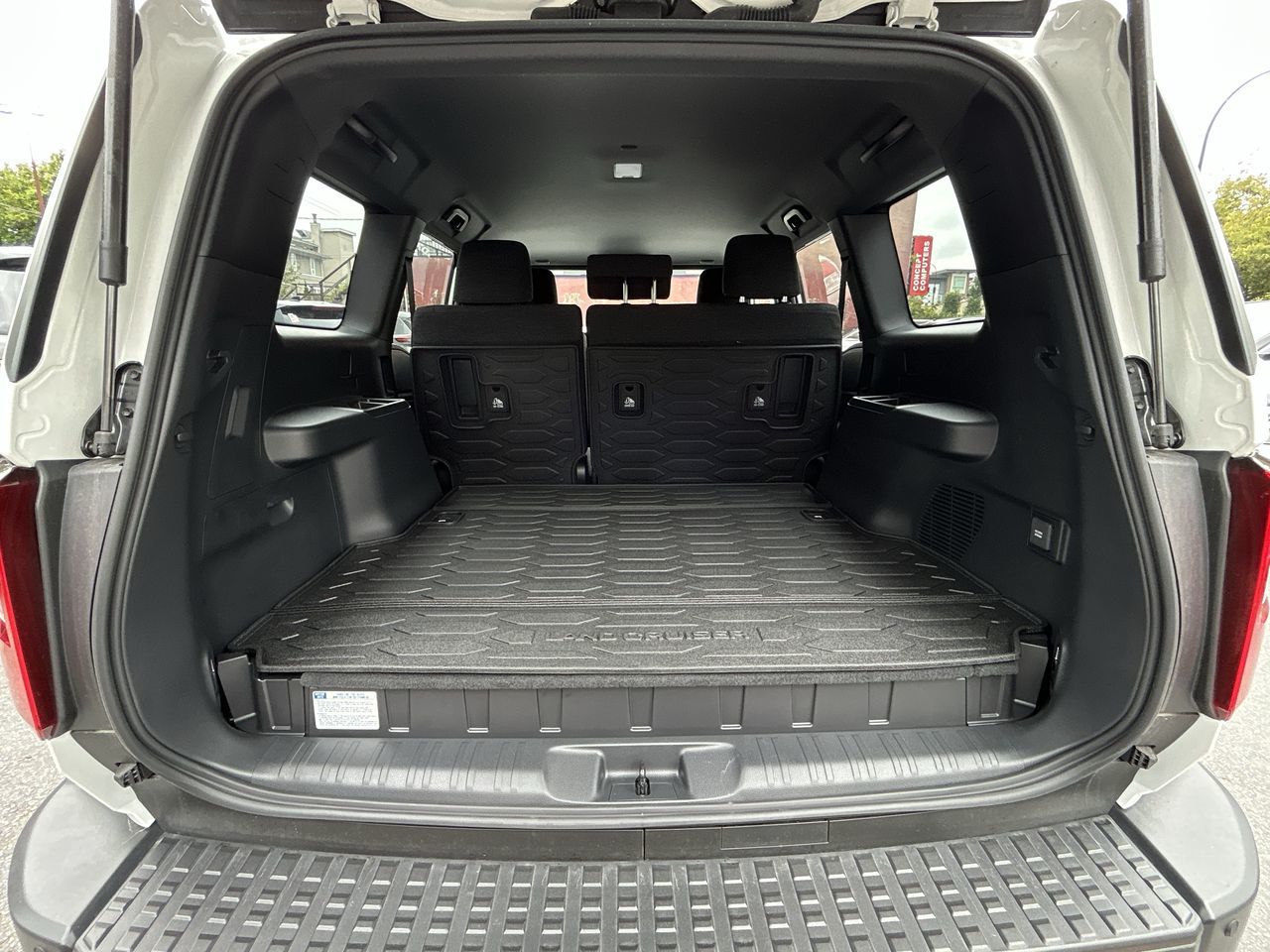 2024 Toyota Land Cruiser