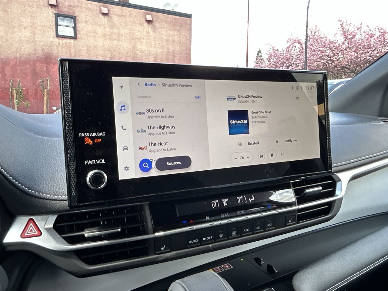 2025 Toyota Sienna Hybrid