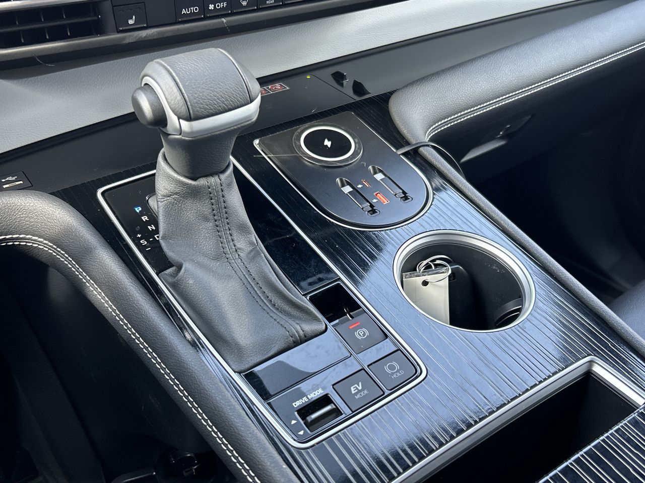 2025 Toyota Sienna Hybrid