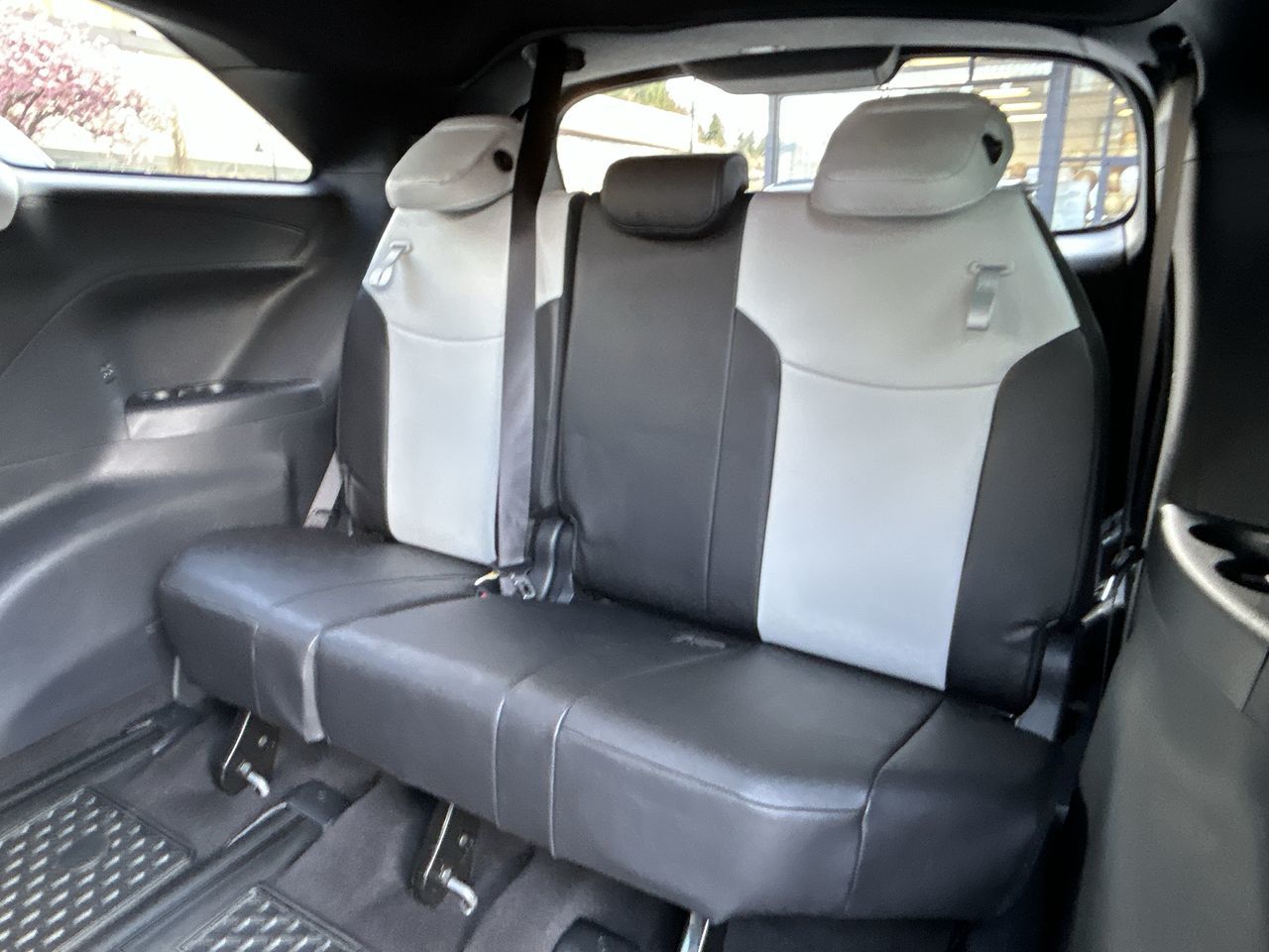 2025 Toyota Sienna Hybrid