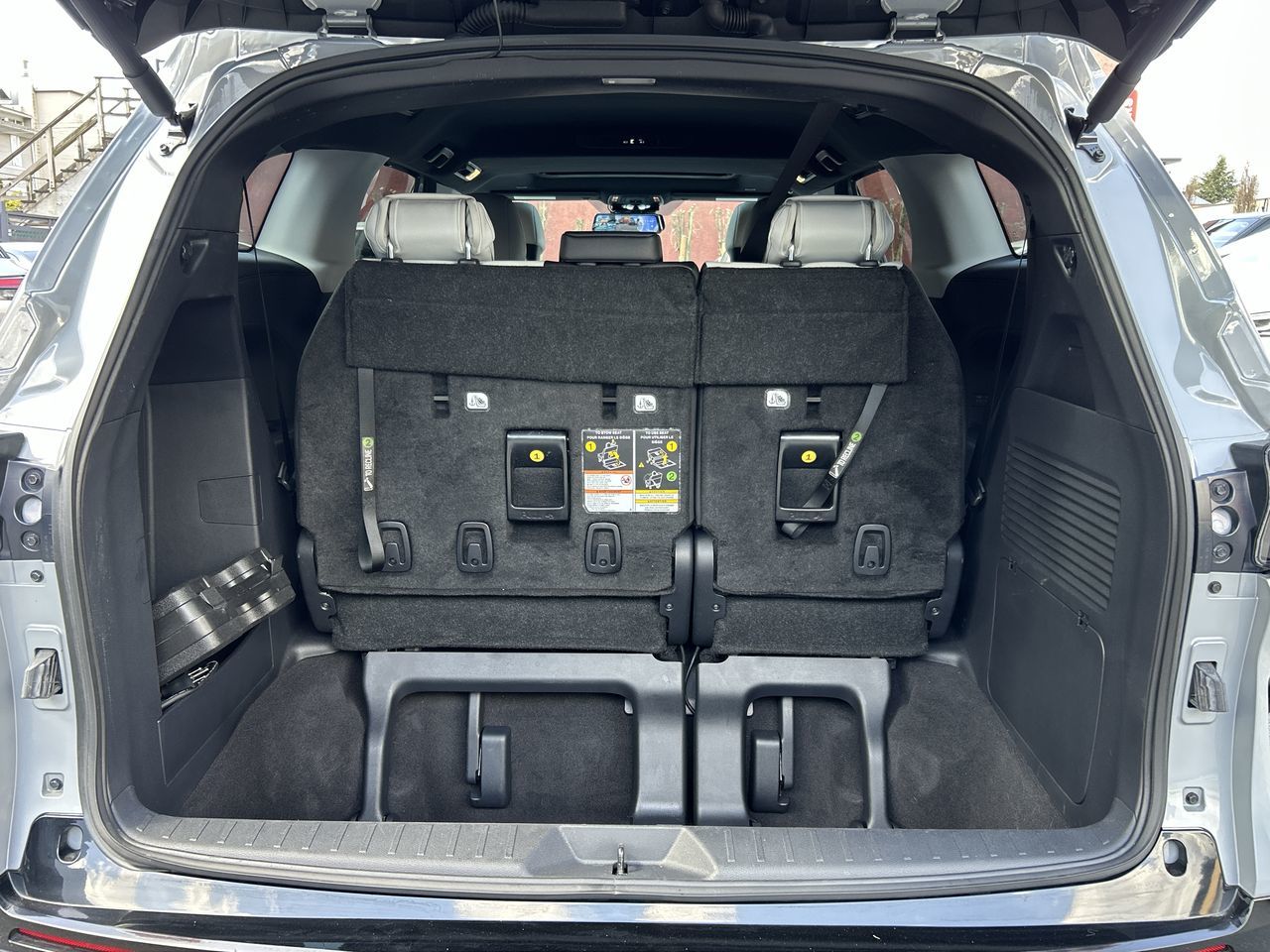 2025 Toyota Sienna Hybrid