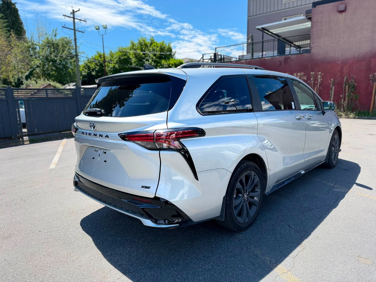 2025  Sienna