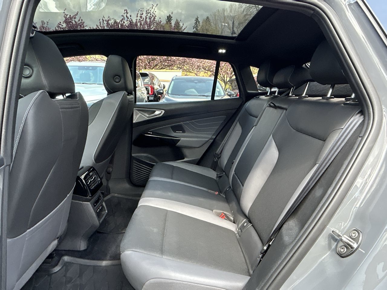 2024 Volkswagen ID.4 in North Vancouver, British Columbia