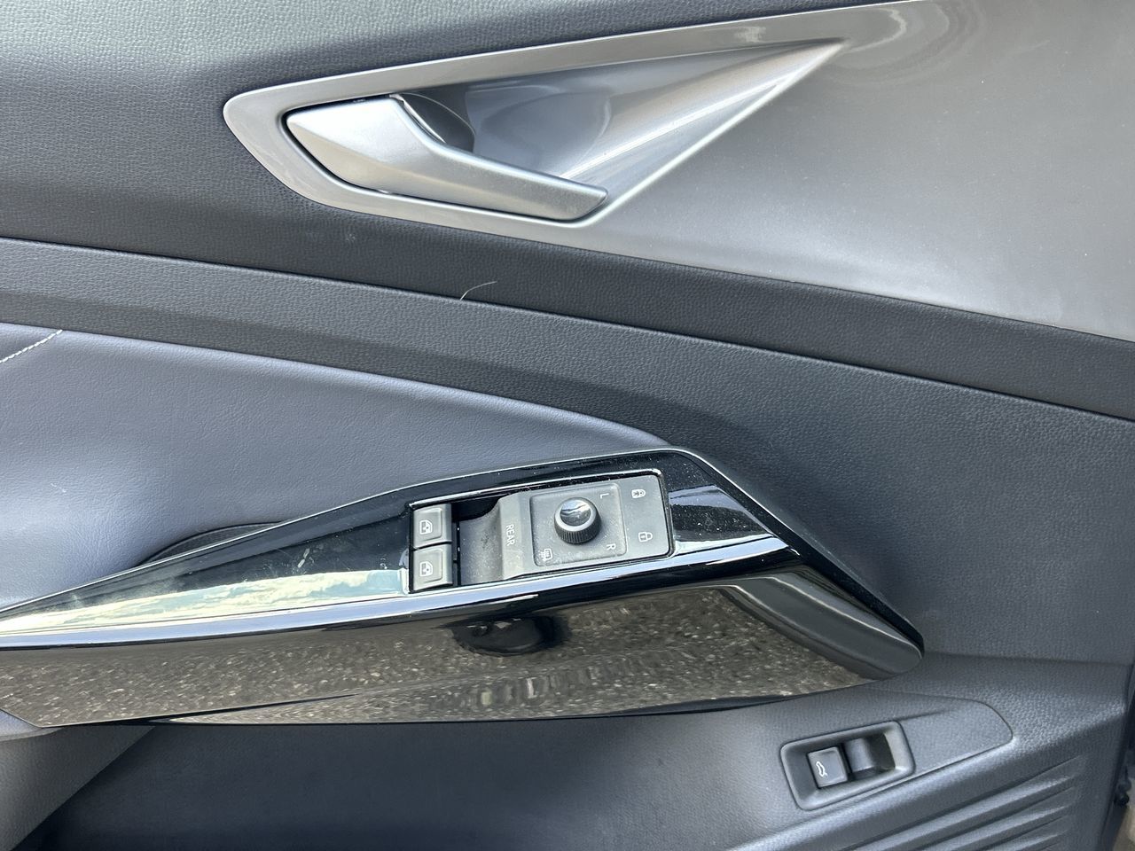 2024 Volkswagen ID.4 in North Vancouver, British Columbia