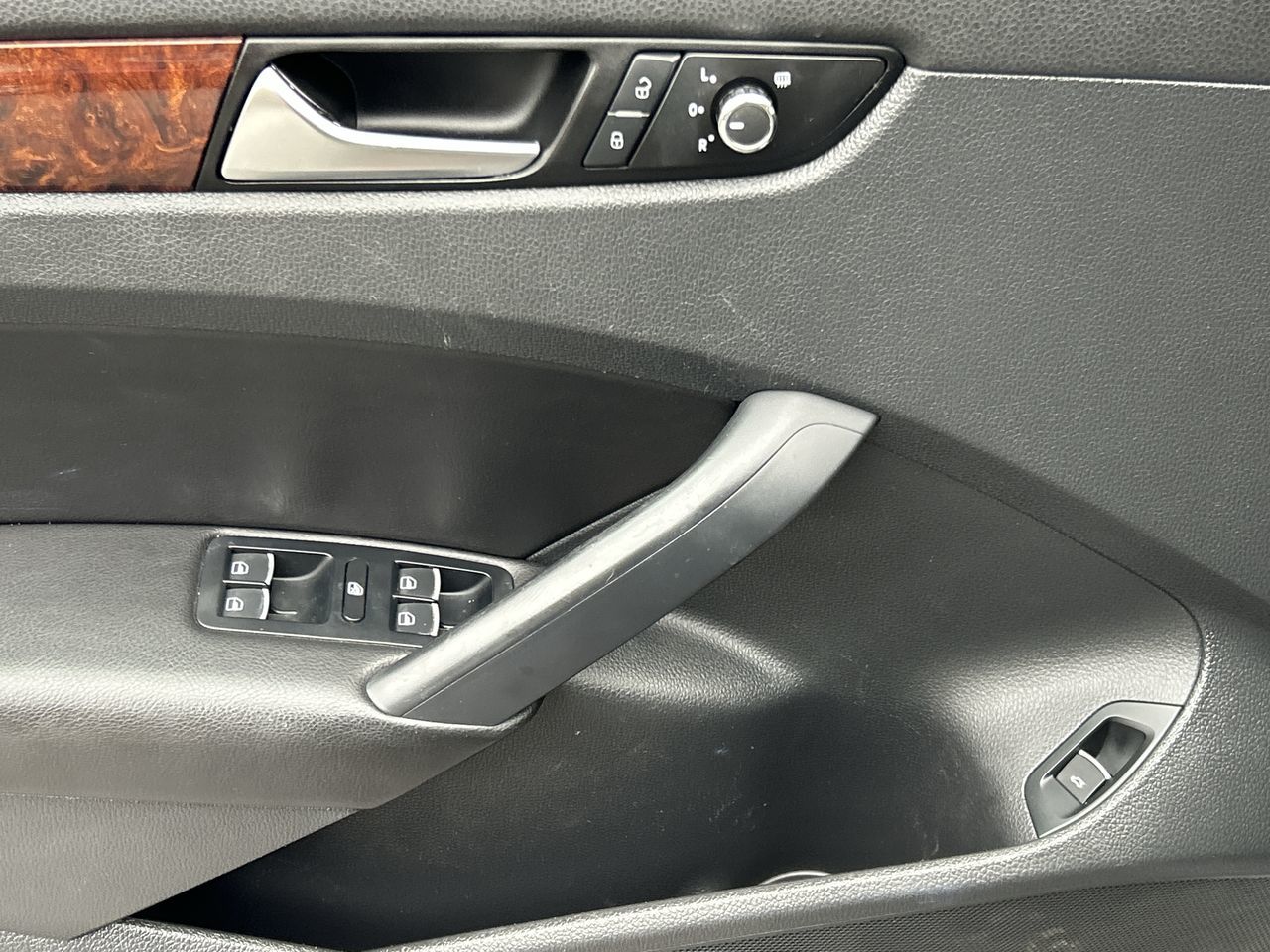2013 Volkswagen Passat in North Vancouver, British Columbia