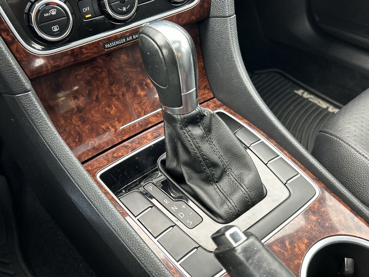 2013 Volkswagen Passat in North Vancouver, British Columbia