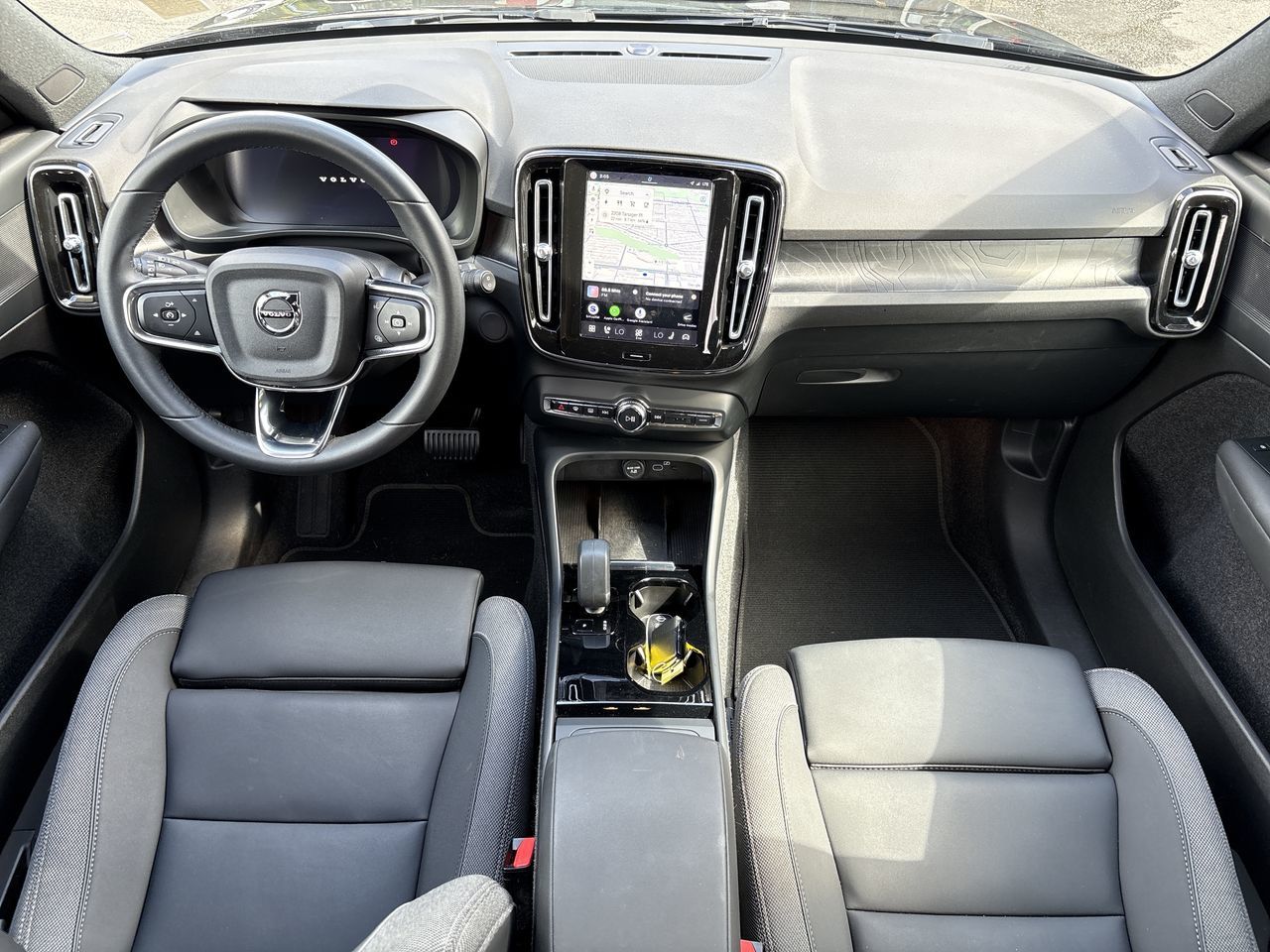 2023 Volvo XC40