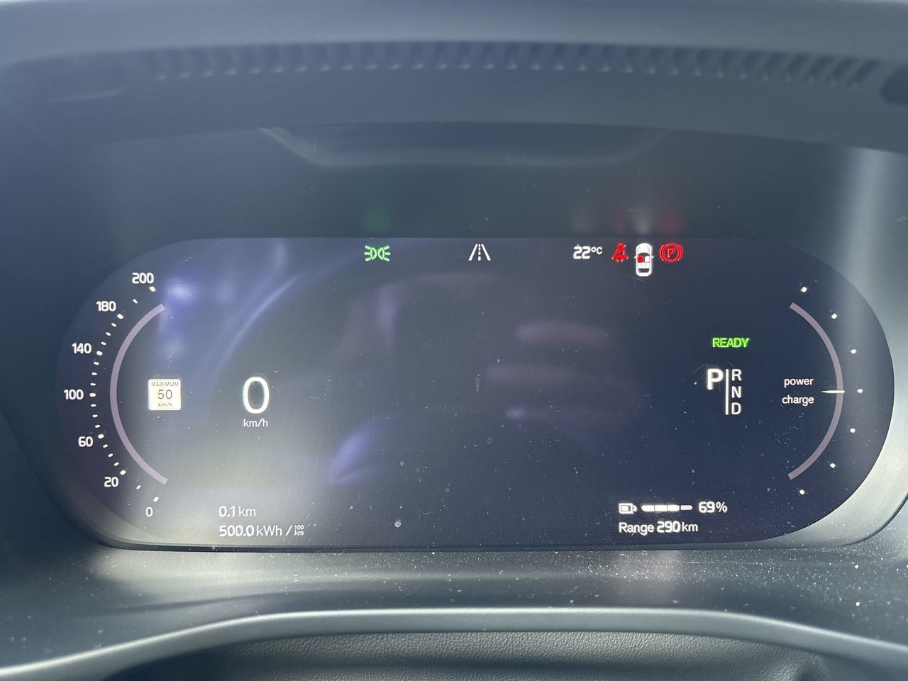 2023 Volvo XC40