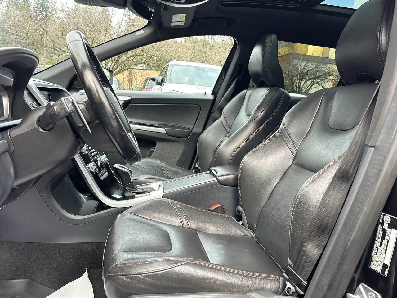 2015 Volvo XC60 in North Vancouver, British Columbia