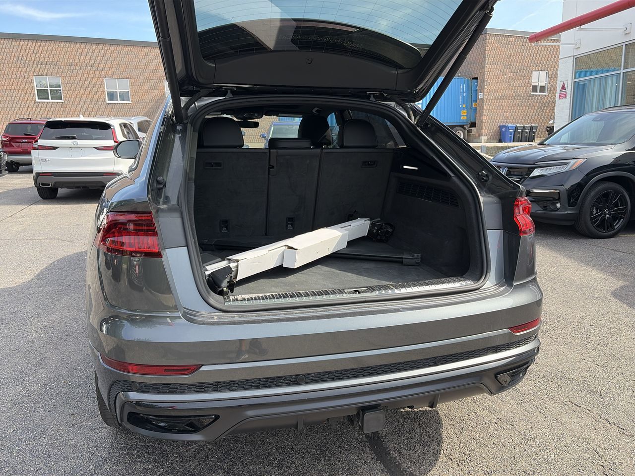 2021 Audi Q8