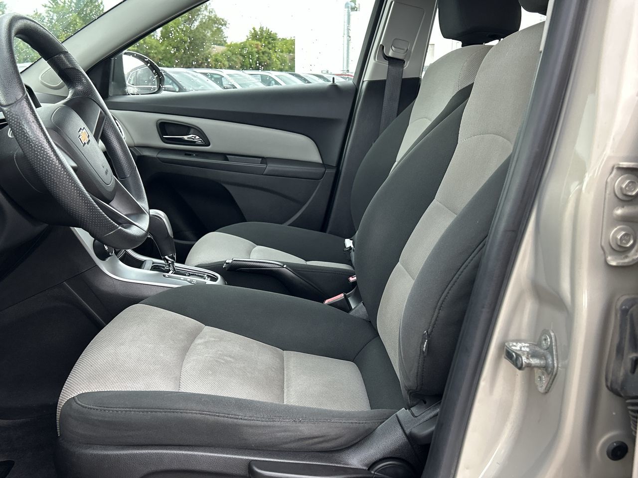 2012 Chevrolet Cruze in Oakville, Ontario
