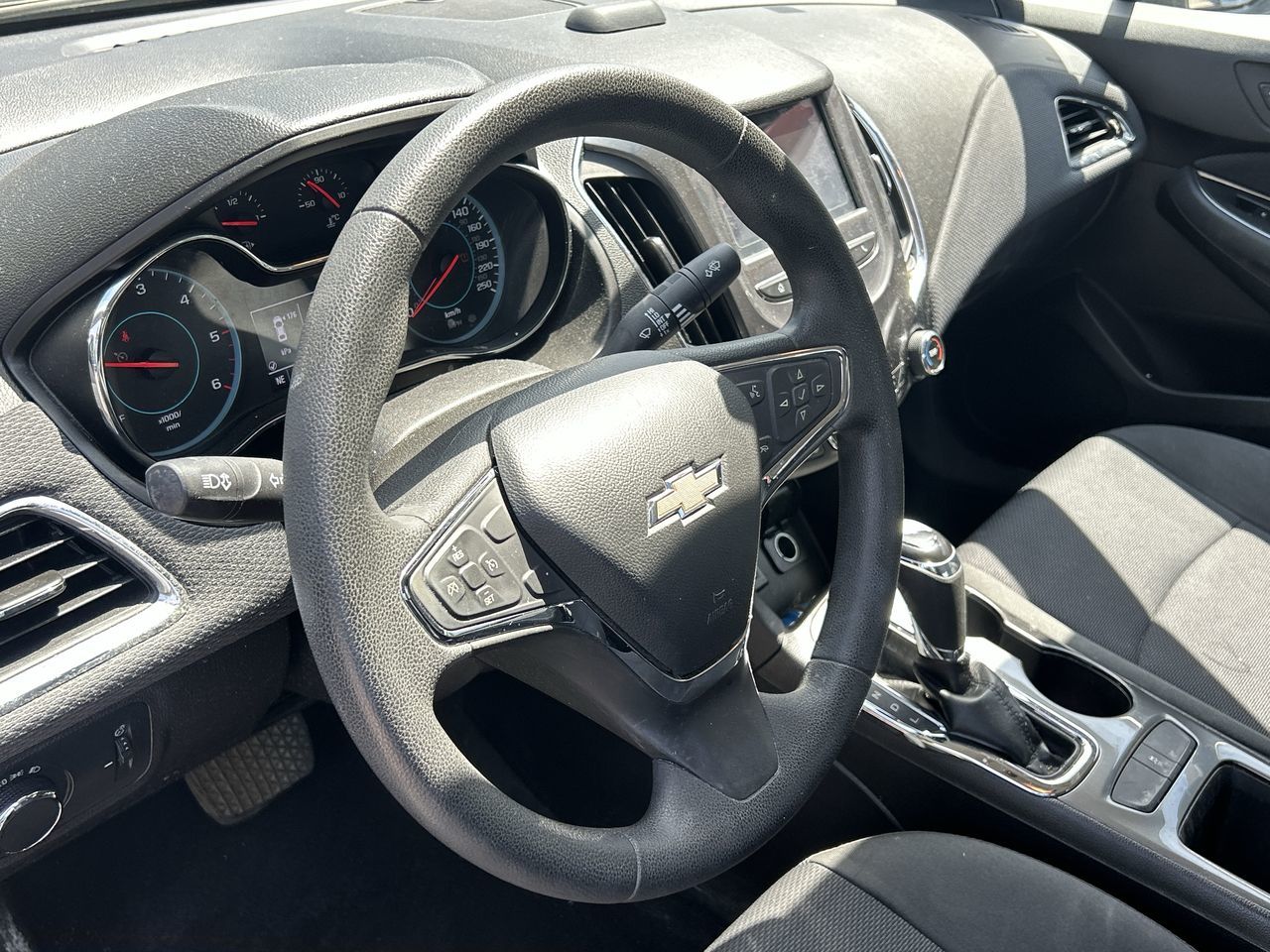 Chevrolet Cruze  2017 à Oakville, Ontario