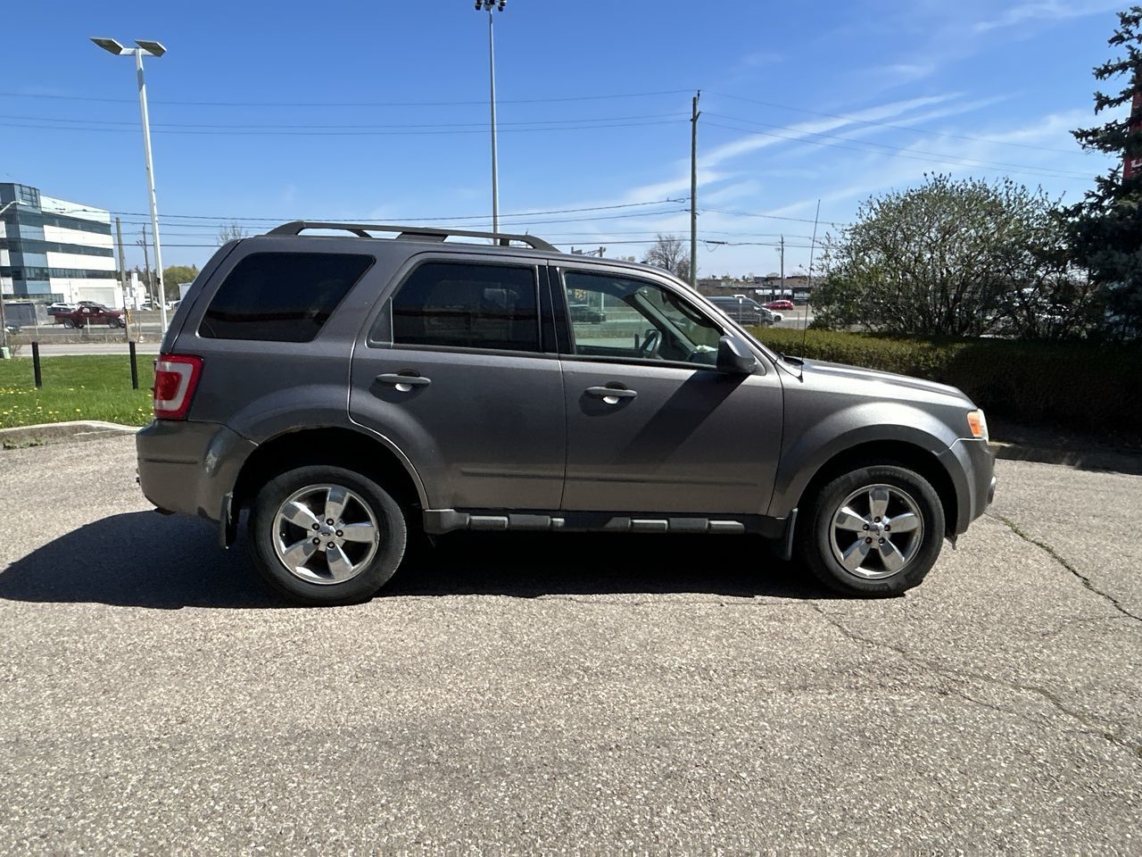 Ford Escape  2010 à Oakville, Ontario