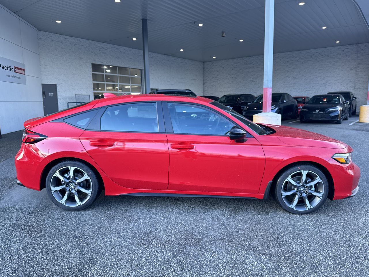 2025 Honda CIVIC HYBRID Hatchback in Oakville, Ontario