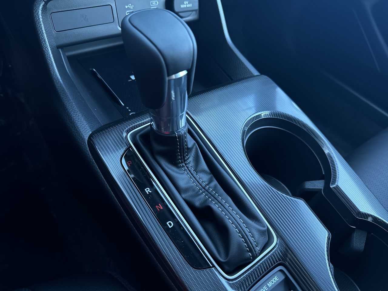 2025 Honda CIVIC HYBRID Hatchback in Oakville, Ontario