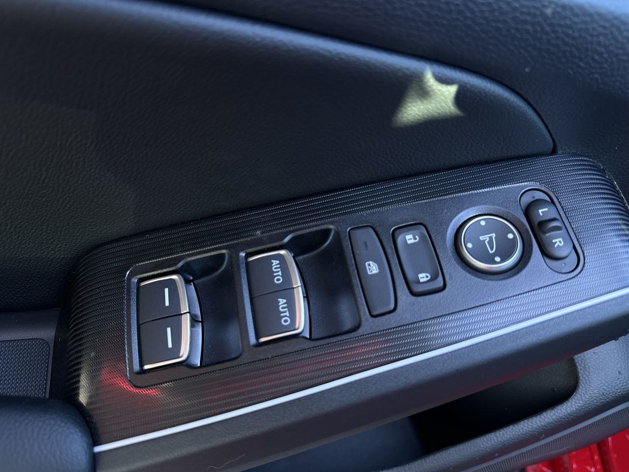 2025 Honda CIVIC HYBRID Hatchback in Oakville, Ontario