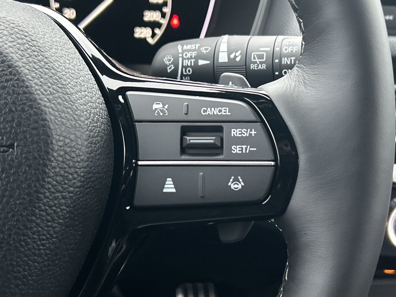 2025 Honda CIVIC HYBRID Hatchback in Oakville, Ontario