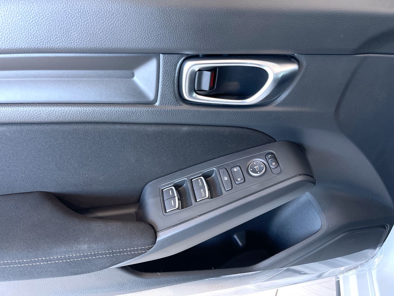 2026 Honda Civic Hybrid Hatchback in Oakville, Ontario