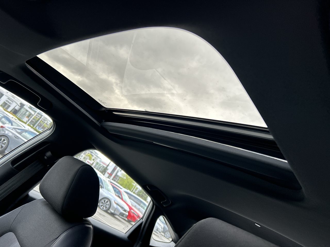2025 Honda Civic Hybrid in Oakville, Ontario